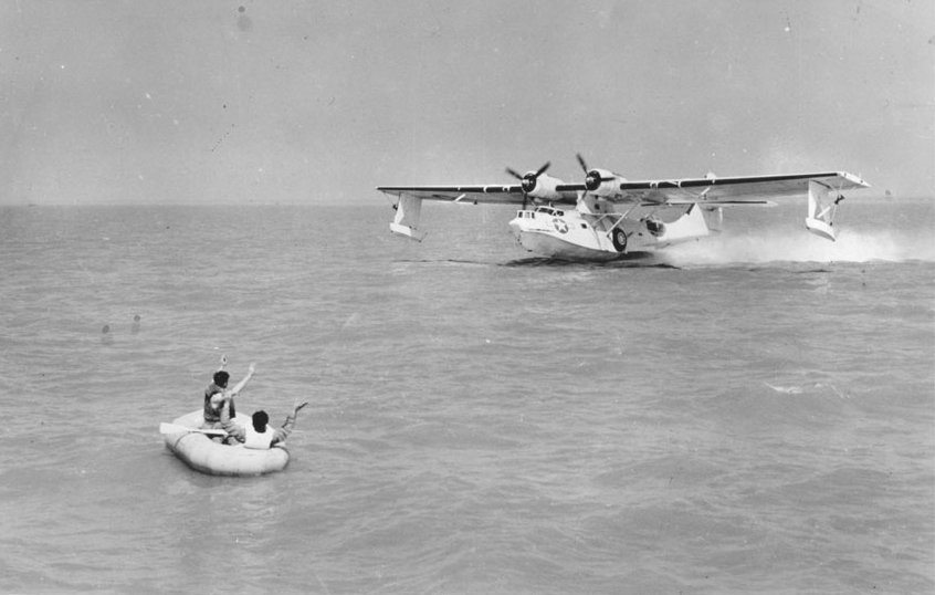 A USAAF Consolidated OA-10A Catalina (USAAF designation of the PBY) landing off Keesler Field , Mississippi (today Keesler Air Force Base), during a training exercise with U.S. Marine Corps rescue boat crews in 1944. Source: USAAF [Public domain], via Wikimedia Commons]]
<p>A USAAF Consolidated OA-10A Catalina (USAAF designation of the PBY) landing off Keesler Field , Mississippi (today Keesler Air Force Base), during a training exercise with U.S. Marine Corps rescue boat crews in 1944.